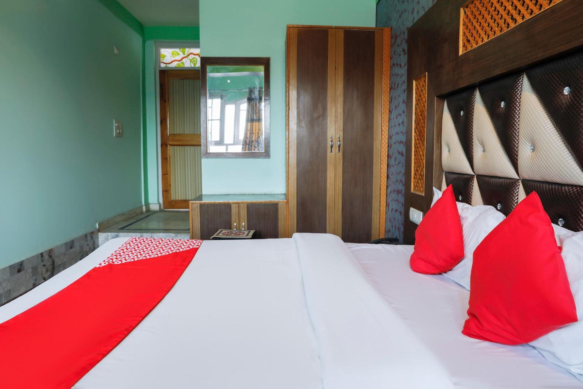 OYO 70586 Hotel Sobo Central Srīnagar Exteriér fotografie